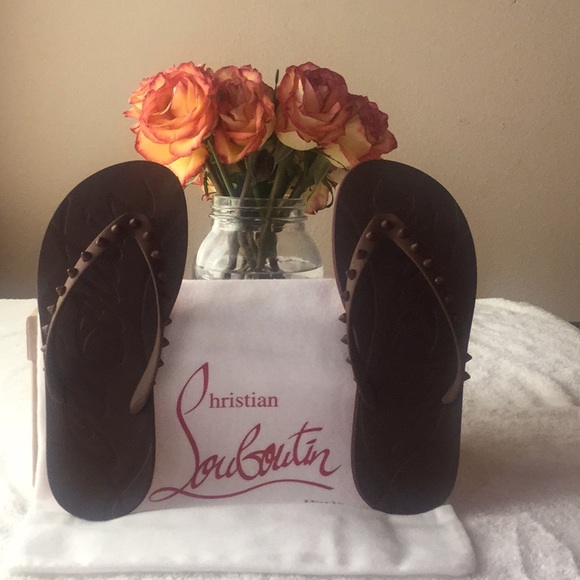 Christian Louboutin Shoes - 🌹CHRISTIAN LOUBOUTIN LOUBI FLIP DONNA FLAT 🌹NWT